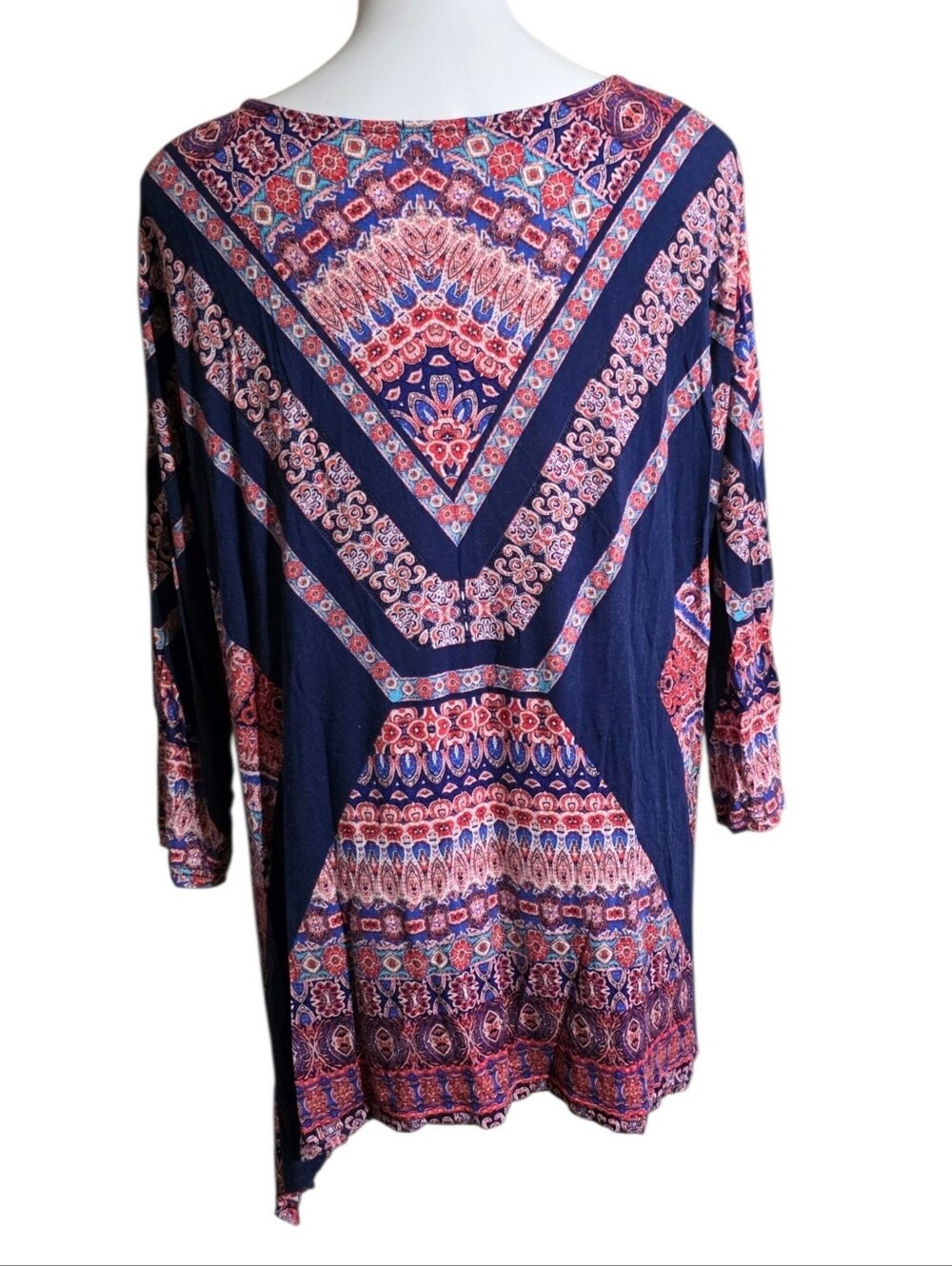 Hannah Woman Handkerchief Hem Patterned Top Navy & Red Size 2X - Picture 4 of 9